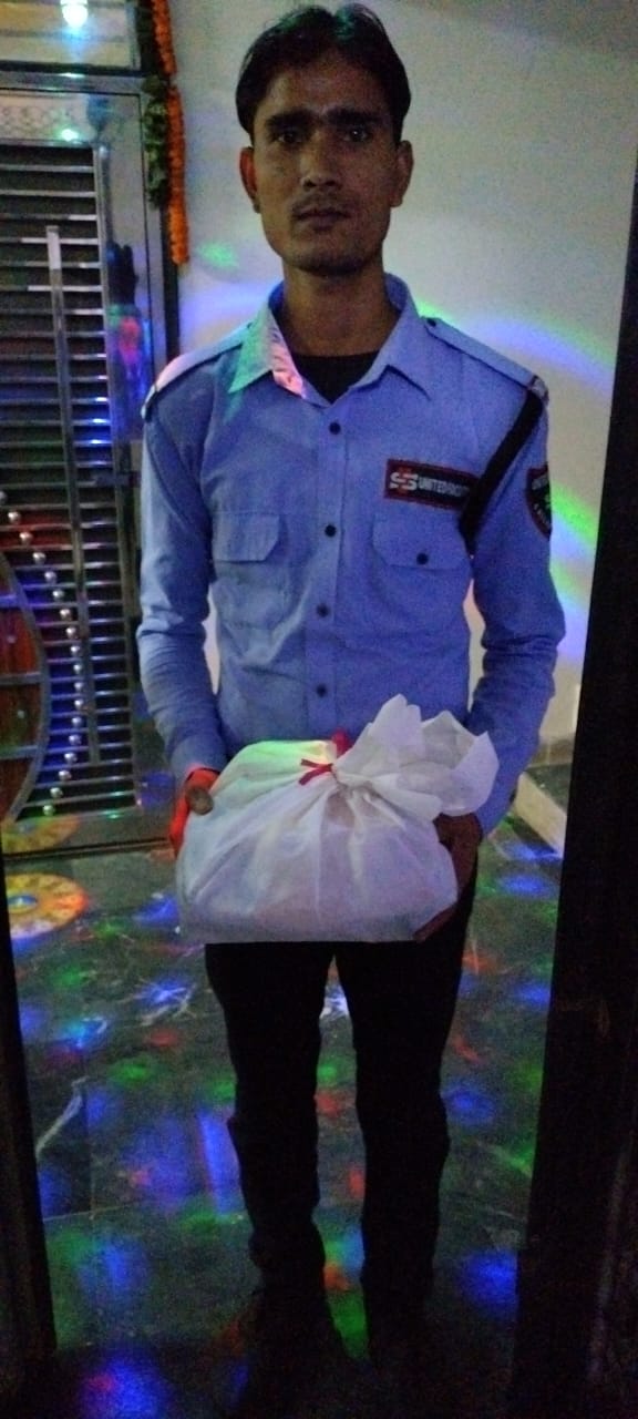 Snack packets on Holi